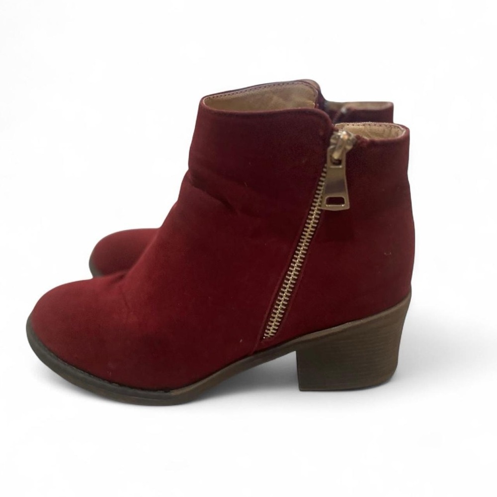 Reneeze Burgundy Ankle Boots with Gold Zipper